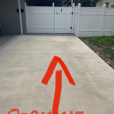 Tranquilo Y Fantastico Apartamento Cerca De Playas Y Areopuerto Tampa Esterno foto