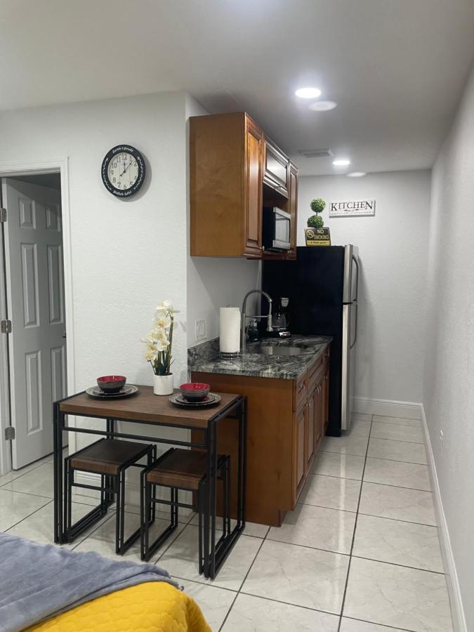 Tranquilo Y Fantastico Apartamento Cerca De Playas Y Areopuerto Tampa Esterno foto