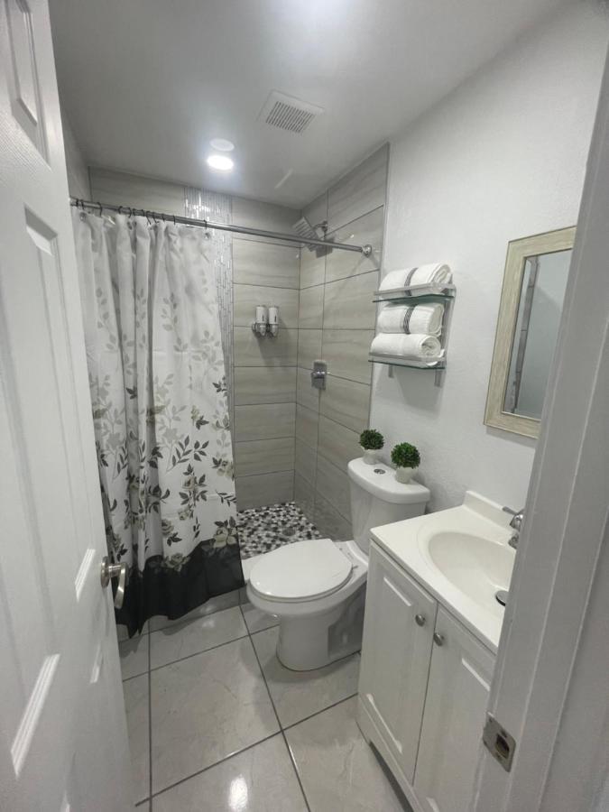 Tranquilo Y Fantastico Apartamento Cerca De Playas Y Areopuerto Tampa Esterno foto